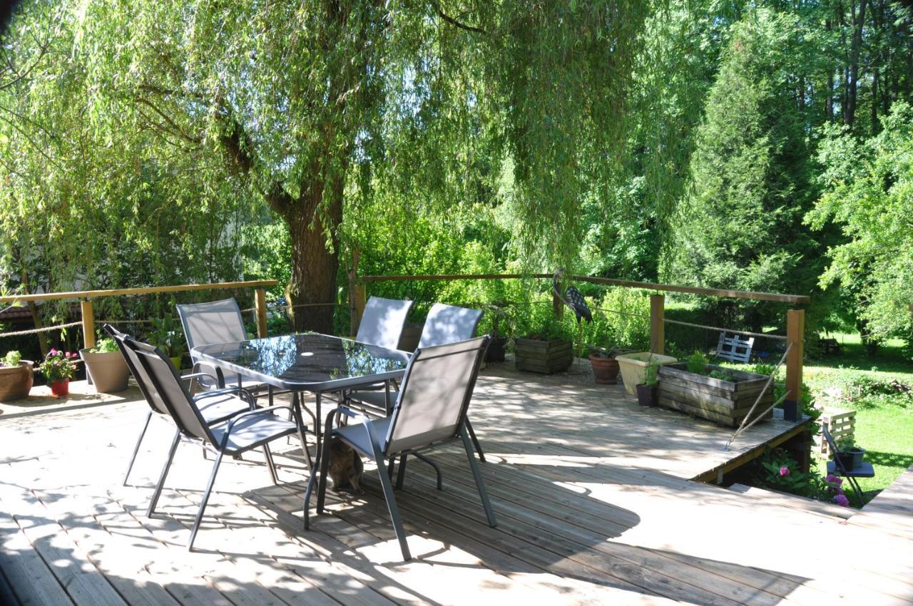 Un coin de forêt Courmas Extérieur photo
